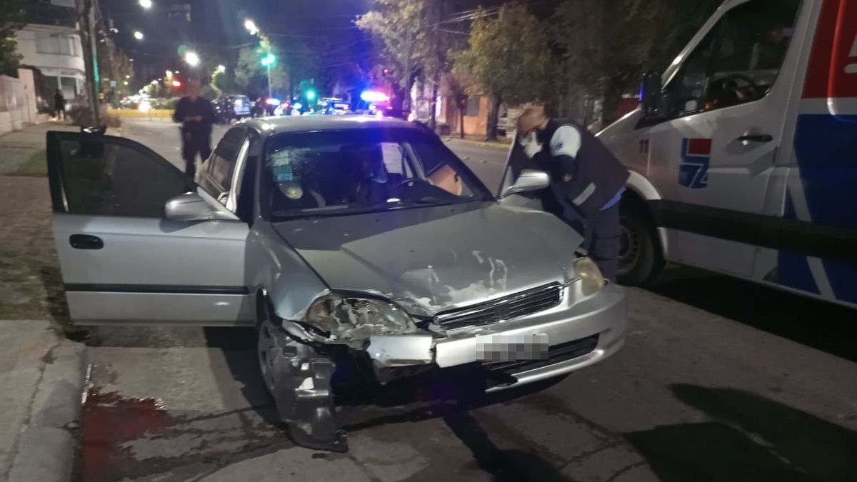 Así quedó uno de los autos tras el choque.