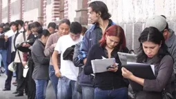 Desempleo en el Gran Buenos Aires: un economista advierte por el aumento del trabajo informal