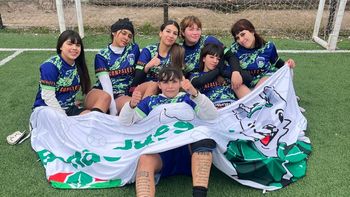 Las chicas de la Secundaria 3 representan a Esteban Echeverría en el fútbol de los Juegos Bonaerenses