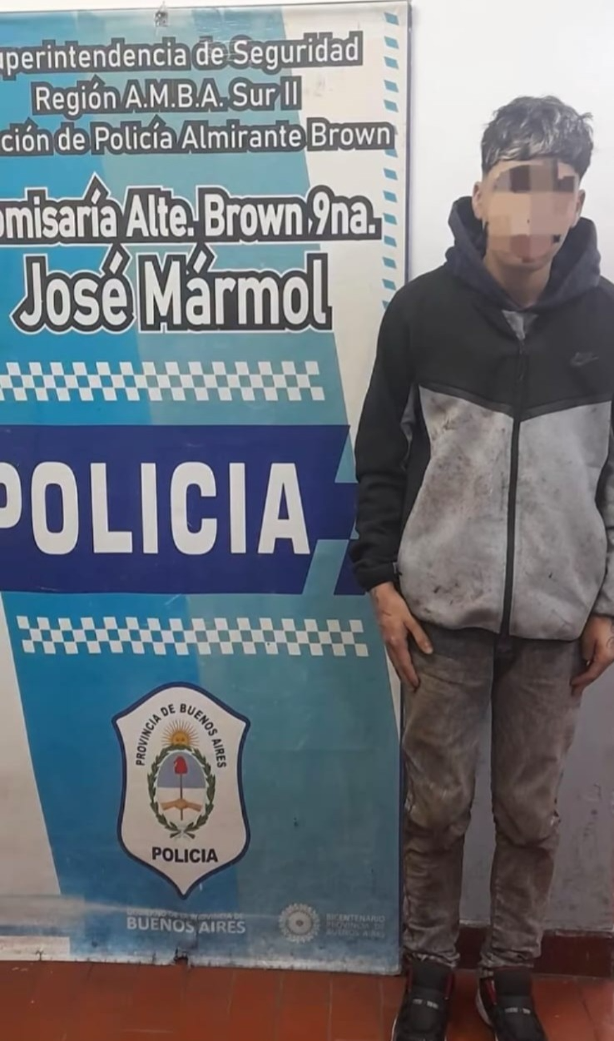 Uno de los detenidos en José Mármol. Uno de los detenidos en José Mármol.