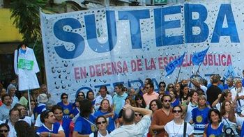 Paro docente en la Provincia: los gremios reclaman paritarias y denuncian violencia en las escuelas