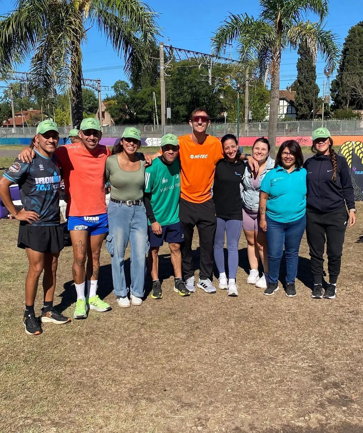 Organizadores del social run de Glew coordinan los encuentros grupales que priorizan la participación abierta. Organizadores del social run de Glew coordinan los encuentros grupales que priorizan la participación abierta.