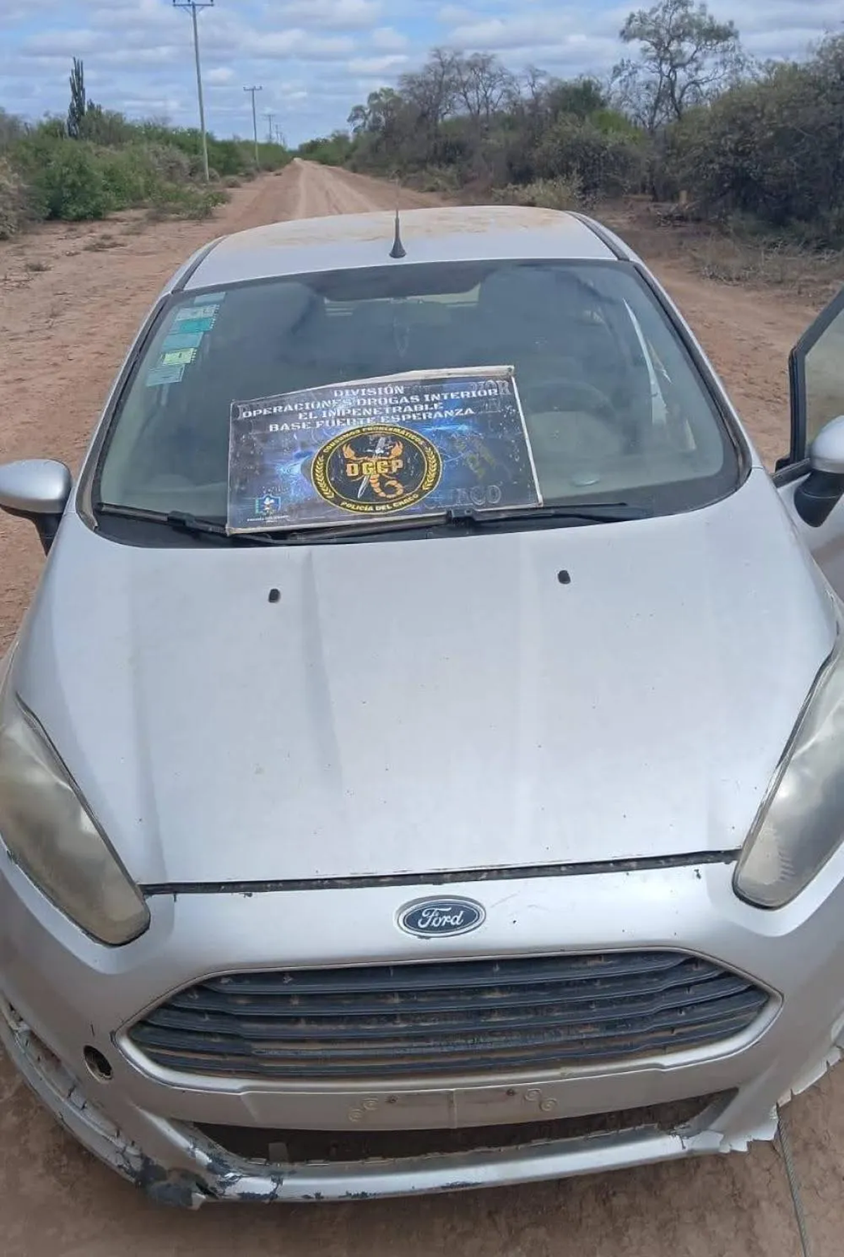 El auto fue encontrado en el medio del Impenetrable en la Provincia del Chaco. 