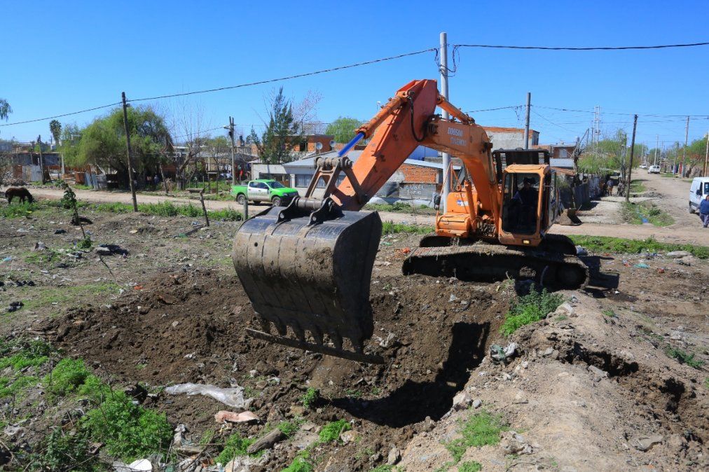 Esteban Echeverría: El Municipio y ACUMAR avanzan en la limpieza del arroyo Ortega