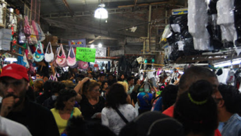 Denunciaron una estafa millonaria a 41 feriantes de La Salada: les pidieron plata para volver a trabajar