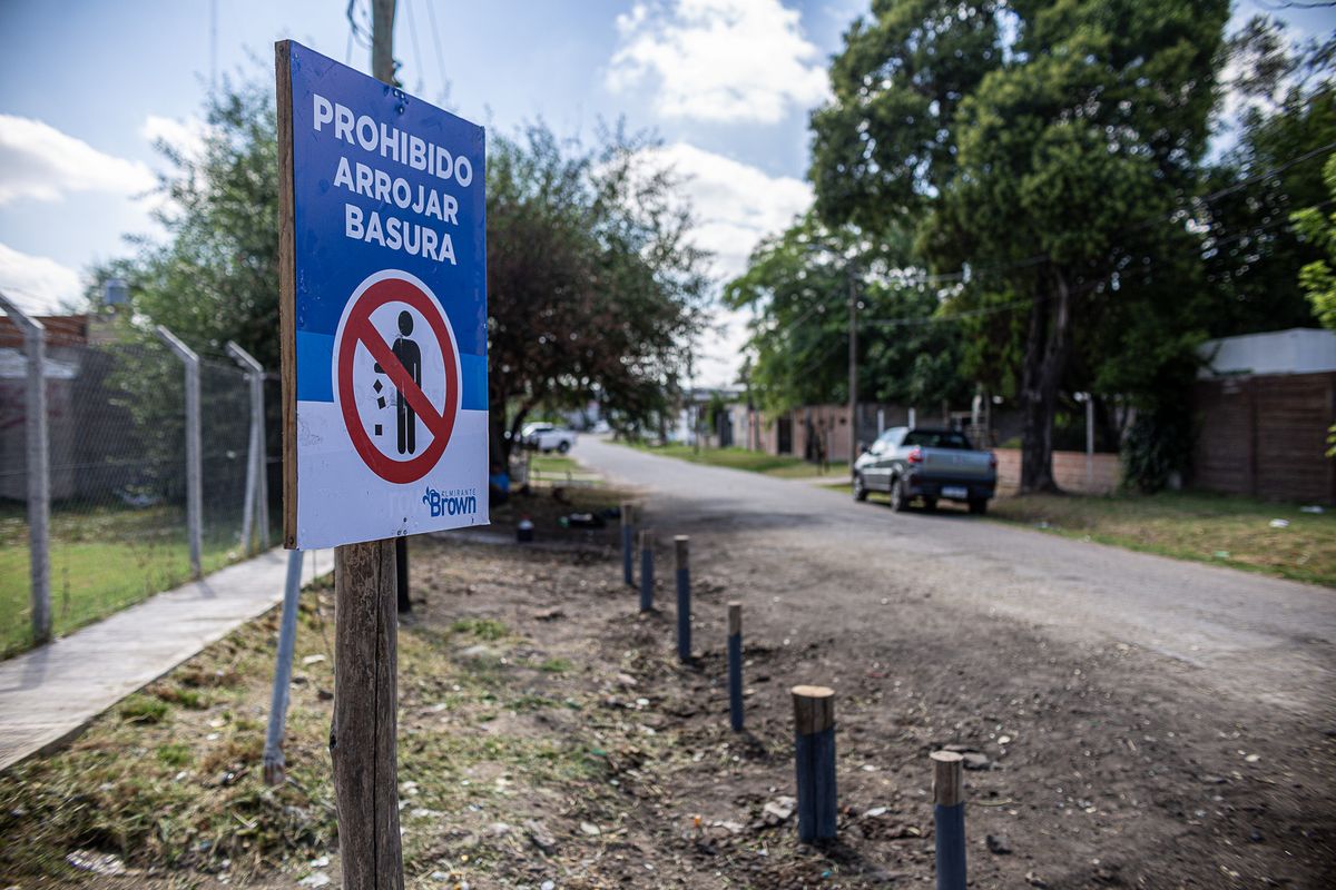 El objetivo es eliminar microbasurales.