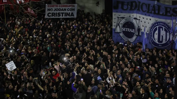 Militantes y dirigentes de Zona Sur se movilizaron para apoyar a Cristina tras el fallo de la Corte Suprema