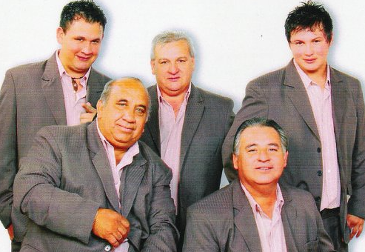 El Teatro del Municipio será escenario de una noche de música del litoral con artistas en vivo este viernes en Lomas. El Teatro del Municipio será escenario de una noche de música del litoral con artistas en vivo este viernes en Lomas.