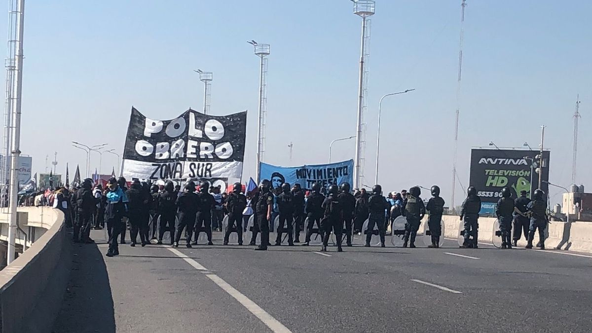 Corte en Puente La Noria: piqueteros bloquean el acceso a Capital