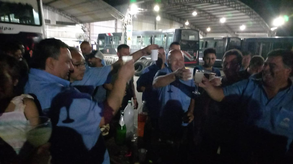 Gustavo se jubiló a sus 55 años. 