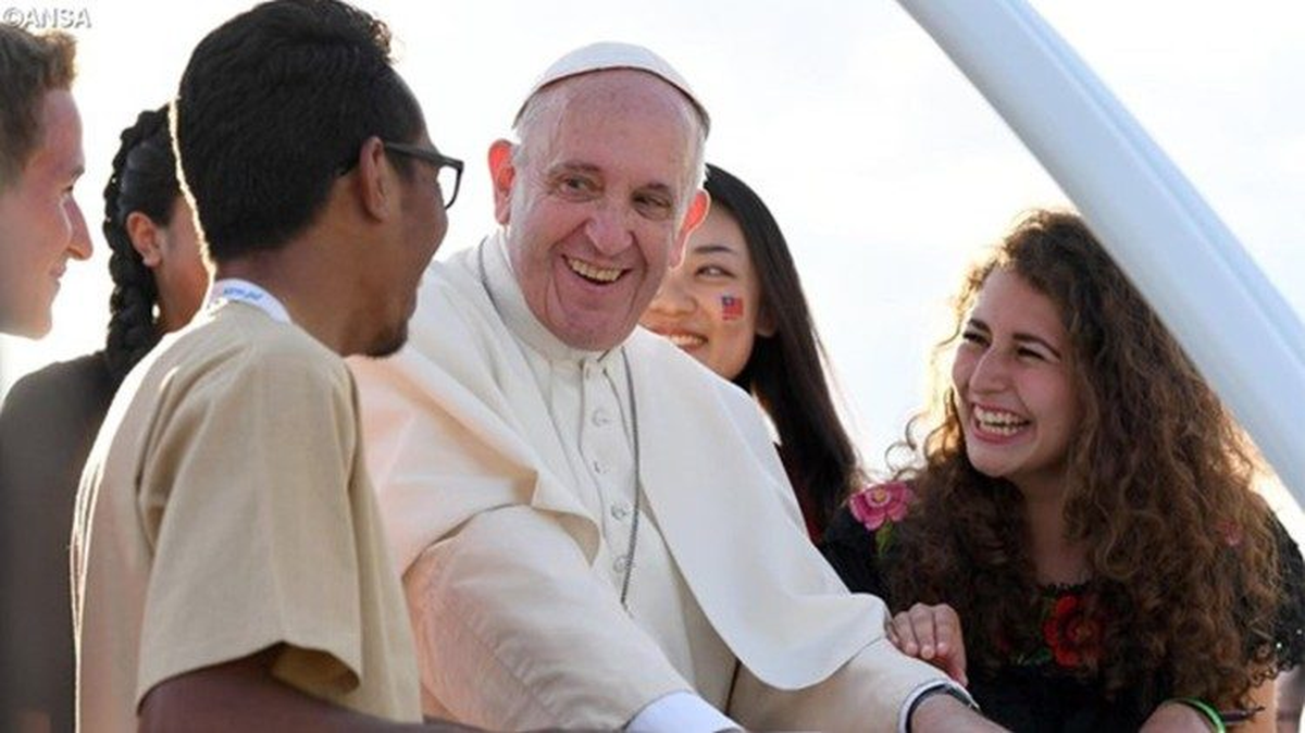 Los curas de la región destacaron el impacto que tiene el papá Francisco en los jóvenes de la zona.