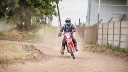 banfield: el docente que sobrevivio a un naufragio en el caribe ahora corrio su primera carrera de rally