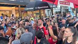 canning: agustin canapino desato una fiesta historica anoche tras lograr su quinto titulo de tc