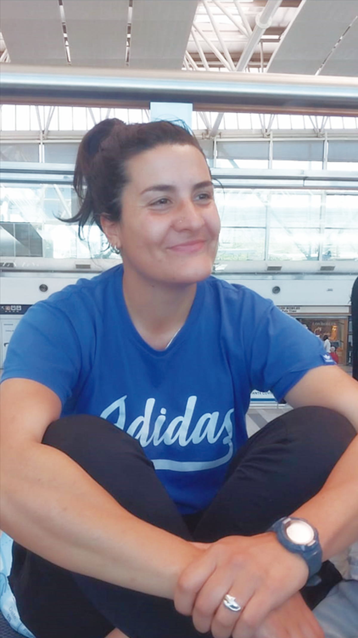 Anabella Ferrari en el Aeropuerto de Ezeiza, a la vuelta de su viaje a Qatar.