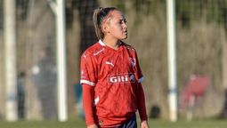 color carton: acusan de racismo a jugadora de independiente y vecina de almirante brown