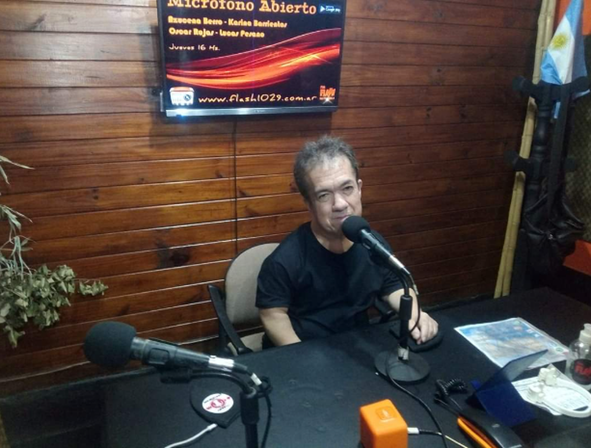 Ruben Rojas en un programa de radio en Alejandro Korn.  