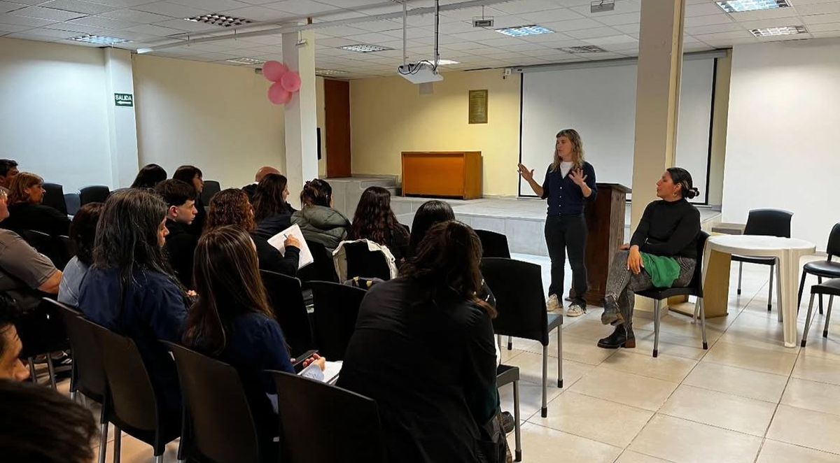 El Hospital Gandulfo será sede el 4 de febrero de una jornada abierta de concientización por el Día Mundial del Cáncer. El Hospital Gandulfo será sede el 4 de febrero de una jornada abierta de concientización por el Día Mundial del Cáncer.