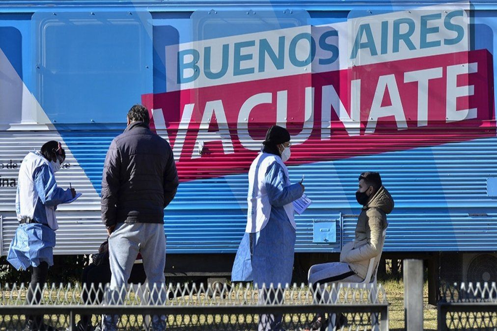 Vacunación móvil en Lanús: a partir de este miércoles lo harán en un colectivo