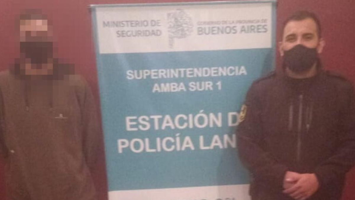 Lanús: los encontraron infraganti robando en un comercio de ropa