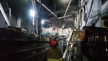 Se incendió un autoservicio en Lanús Este