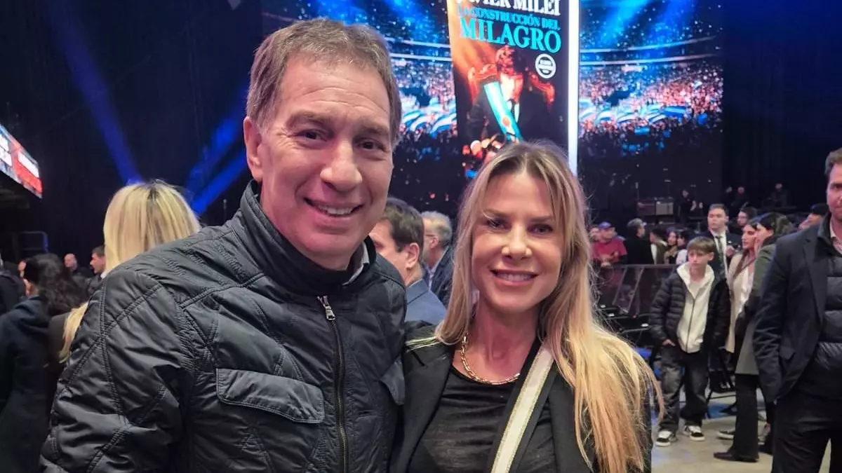 Karen Reichardt junto a Diego Santilli, el candidato que el Gobierno quería que encabezara la lista.