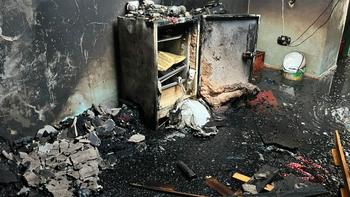 Grave incendio en una casa de Esteban Echeverría: trabajaron tres dotaciones de Bomberos