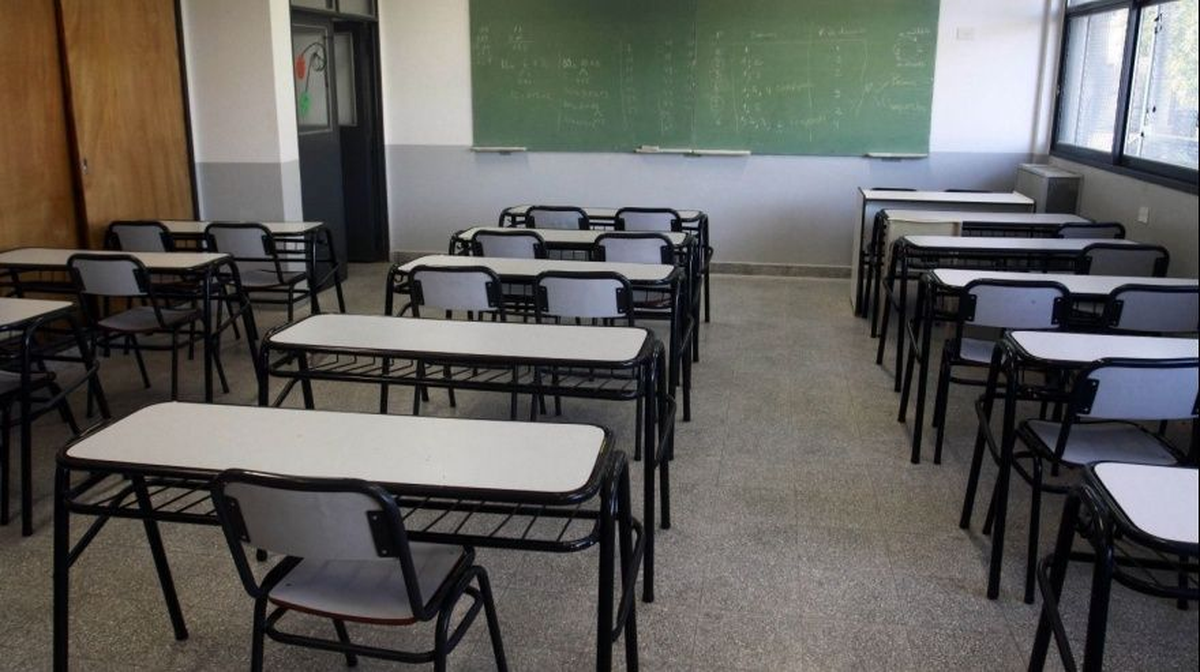 Las escuelas sufren la baja en la matrícula y hay cursos que se cierran.