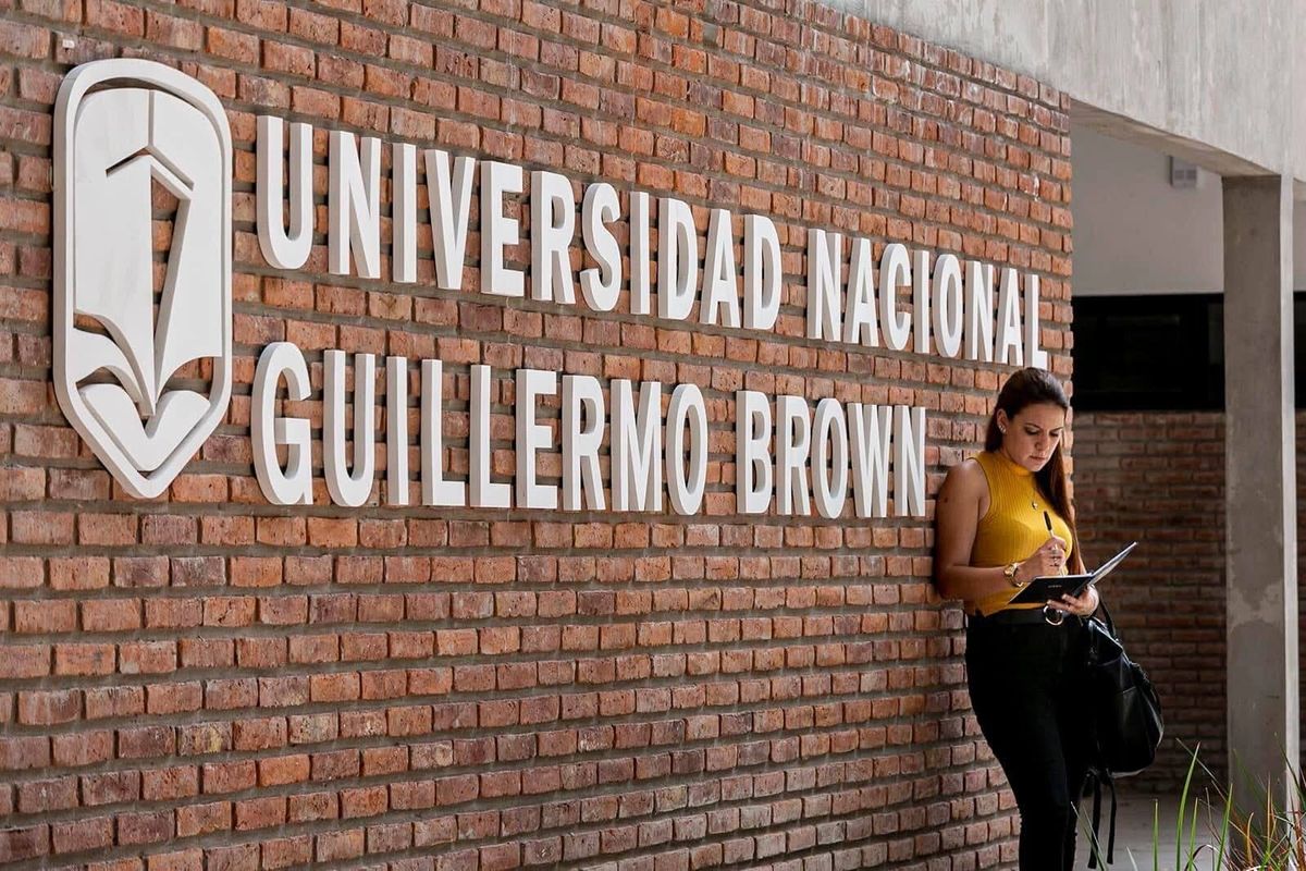 Almirante Brown: la UNAB abrió la inscripción 2026 y suma la carrera de Enfermería Almirante Brown: la UNAB abrió la inscripción 2026 y suma la carrera de Enfermería