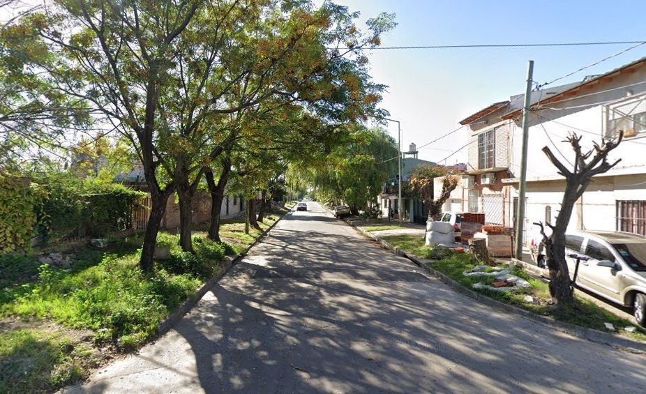 La Haya al 600, lugar donde ocurrió el homicidio que llevó a la detención de la mujer en la Comisaría de Villa Fiorito.