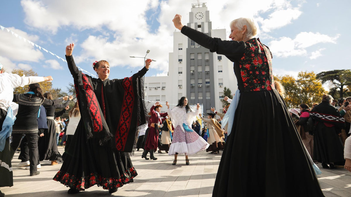 En Lomas harán una Peña por la Patria en la Plaza Grigera.