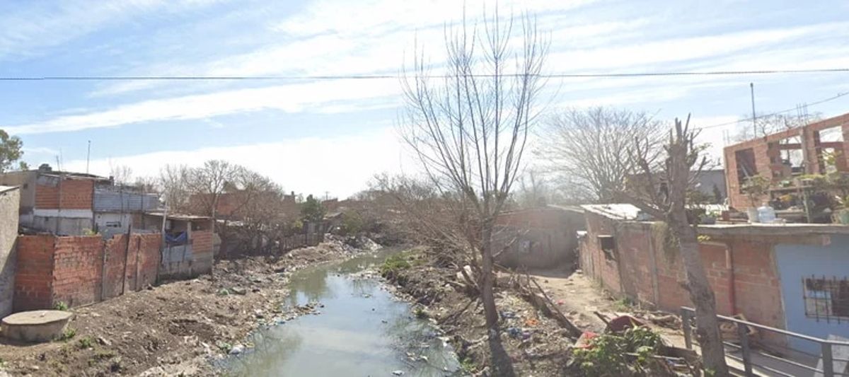El doble crimen tuvo lugar en el arroyo Las Piedras, en Solano.