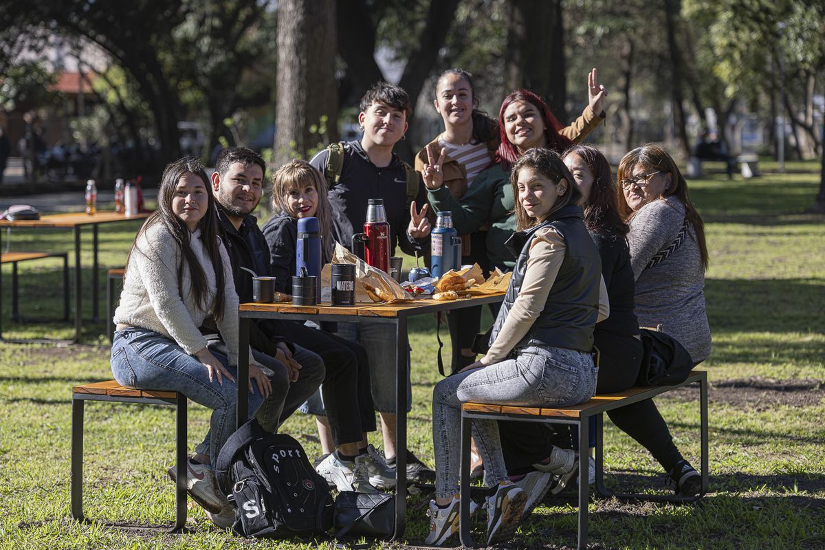 Hay espacios para que los vecinos puedan pasar tiempo en familia.