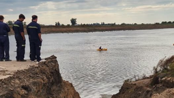buscan a un hombre de almirante brown que cayo al rio salado