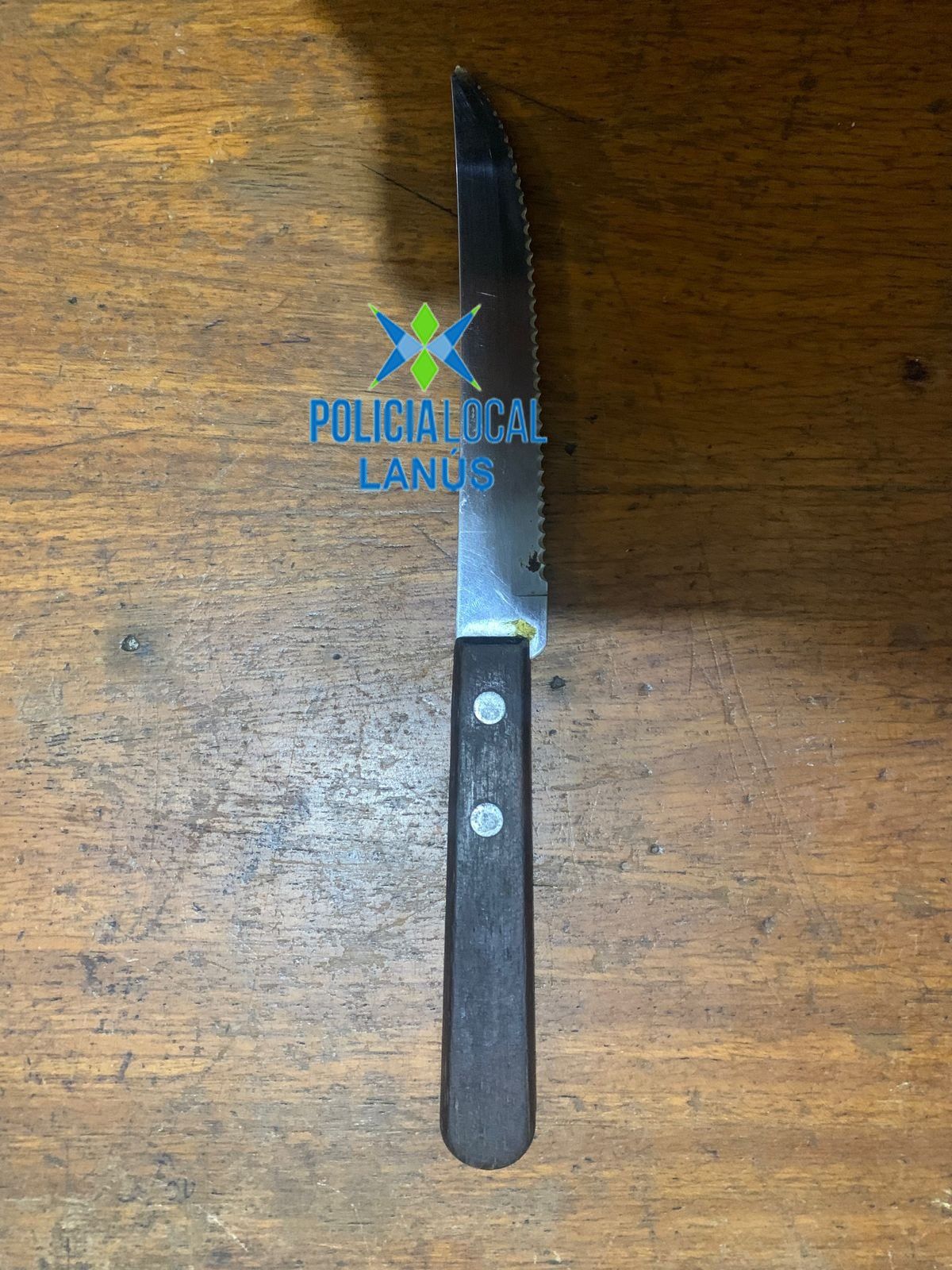 El cuchillo secuestrado durante el hecho ocurrido en Lanús.