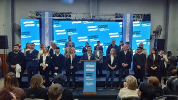 Mantegazza presentó la lista del peronismo de San Vicente con Daniela Lassalle a la cabeza