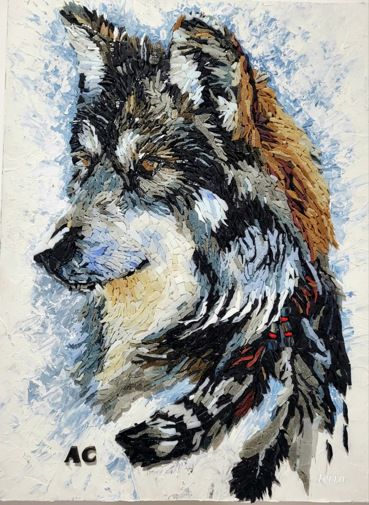 Alejandra vive en Monte Grande y trabaja con mosaicos desde hace 9 años. 