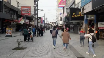 Susto en la peatonal Laprida: principio de incendio en el centro de Lomas