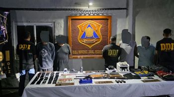 Se hacían pasar por policías para robar y los detuvieron tras allanamientos en la Provincia de Buenos Aires