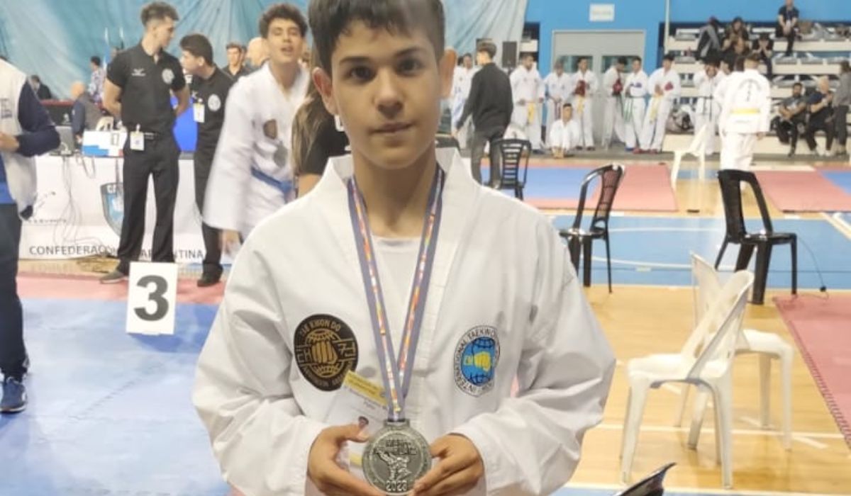 San Vicente: un joven de 16 años se destacó en el Sudamericano de Taekwondo