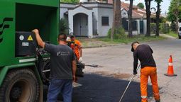 avanzan las obras de bacheo en luis guillon