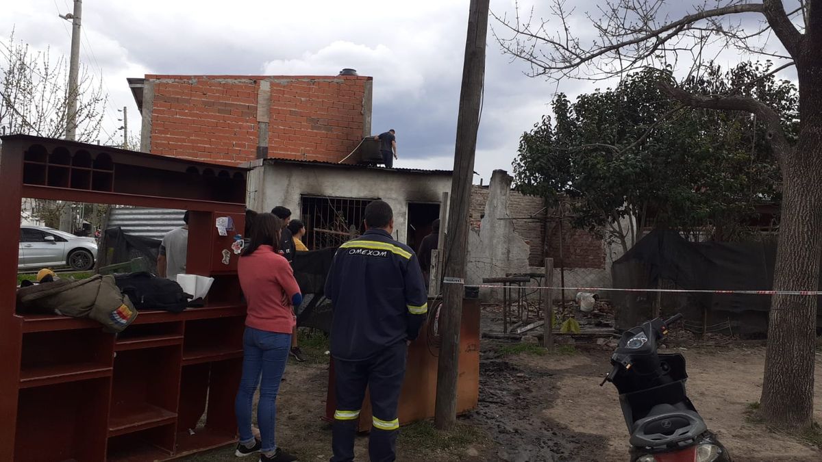 La vivienda de el Jagüel que quedó destruida por las llamas