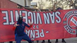 san vicente: que paso con la bandera de la pena de independiente que viralizaron en chile