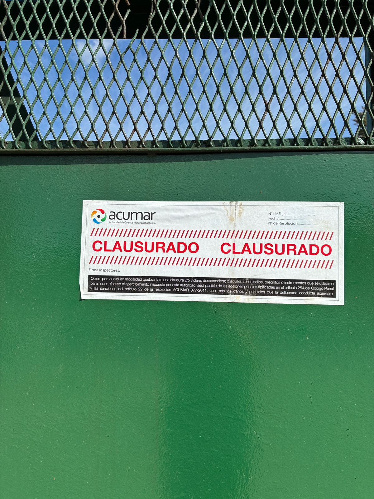 El establecimiento, operado por la empresa WADE S.A., fue clausurado el viernes por ACUMAR.