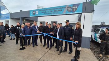 Kicillof inauguró tres edificios en Almirante Brown: Es una excepcionalidad en épocas que hay obras paradas