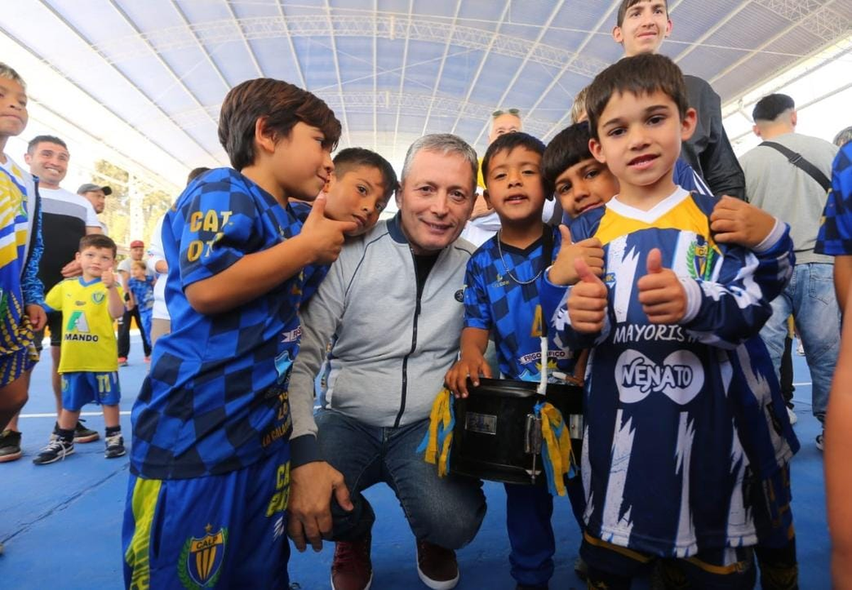 Son 130 los chicos que juegan al fútbol en la institución de El Jagüel. 
