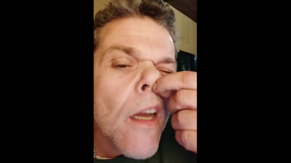 Video: Alfredo Casero se arrancó un pelo de la nariz para mostrar que no consume cocaína