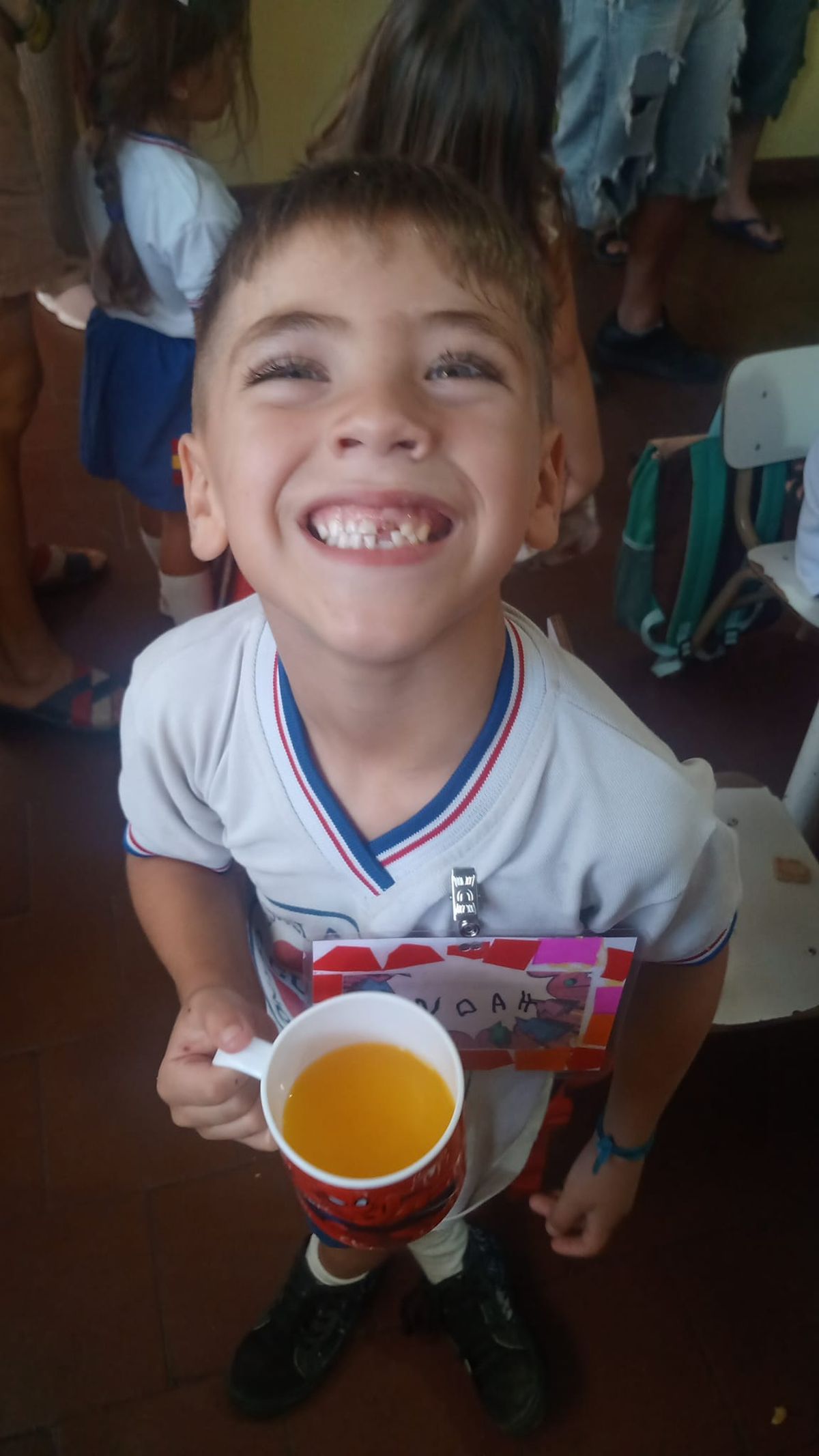 Noah, el nene de Guernica que necesita ayuda para operarse.