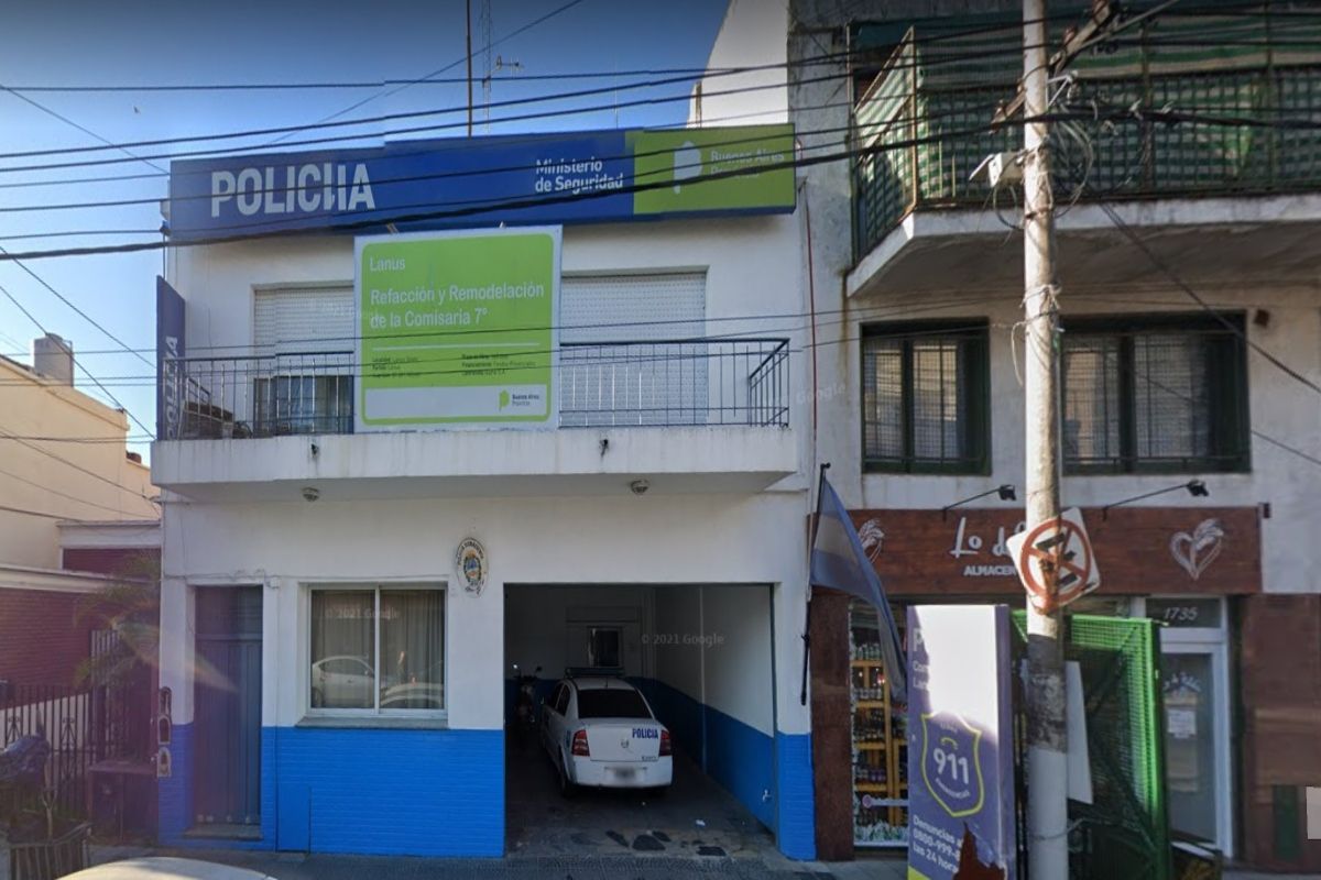 Falsos policías desvalijaron una casa en Lanús: fingieron realizar un allanamiento