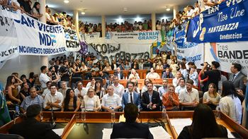 Asumieron los nuevos concejales de San Vicente y Nacho Contreras estuvo ausente