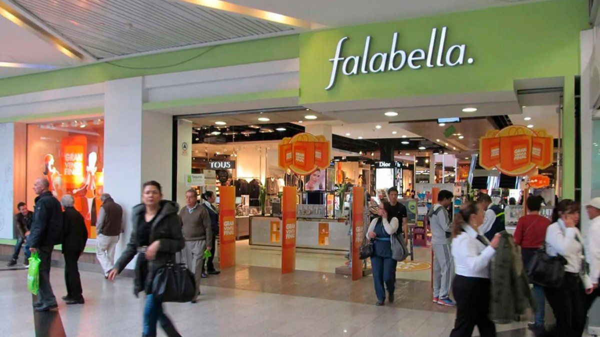 La cadena Falabella cierra todos sus locales en el pa&iacute;s.